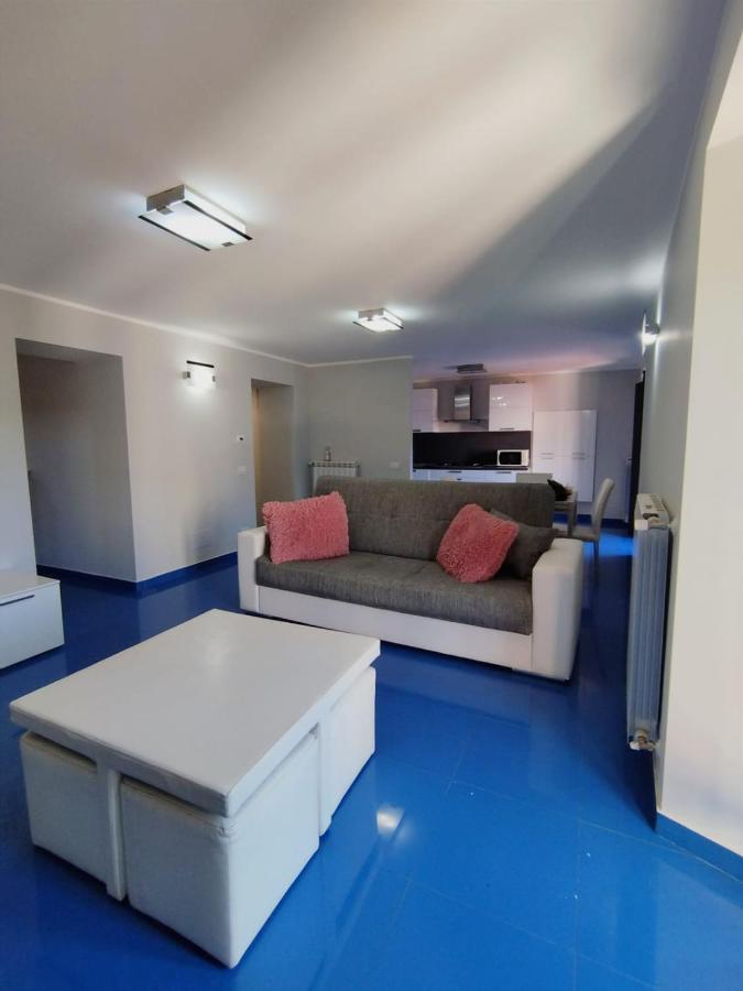 Casa Vacanza "Marinella" Сульмона Екстер'єр фото