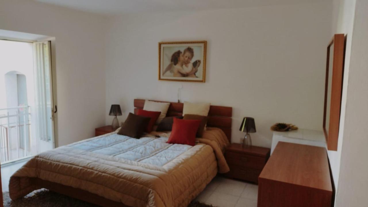 Casa Vacanza "Marinella" Сульмона Екстер'єр фото
