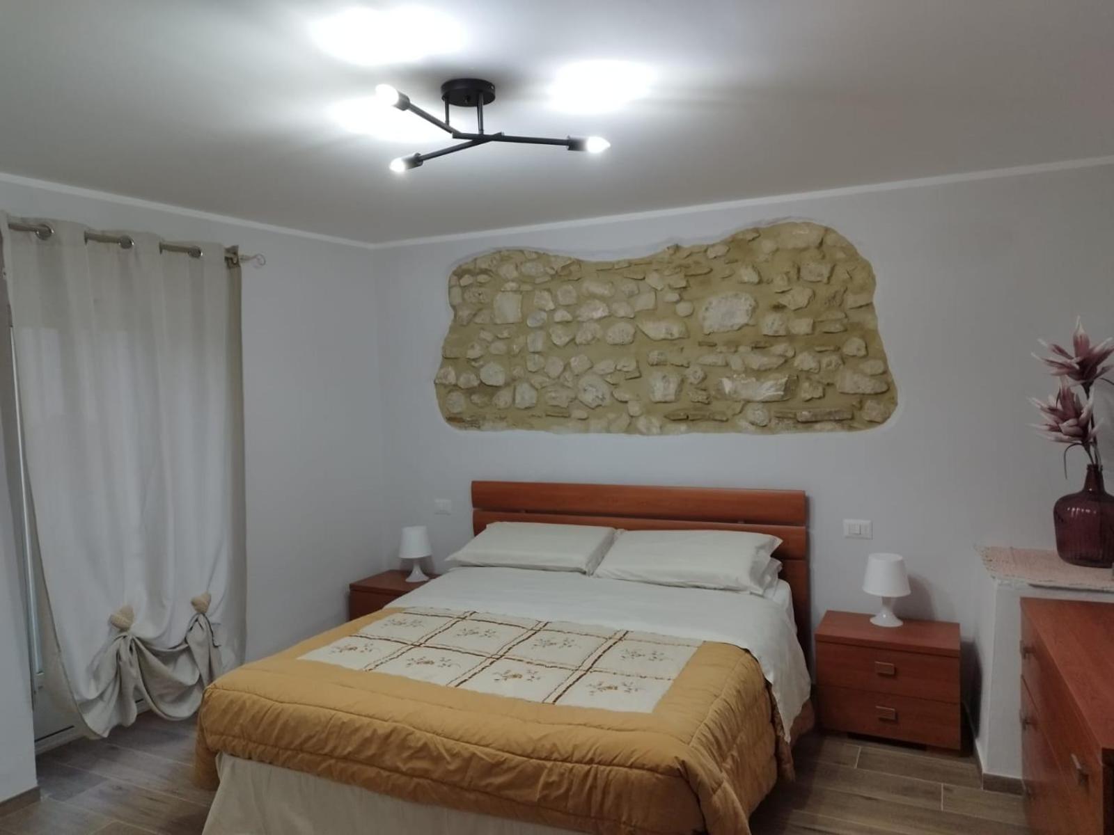 Casa Vacanza "Marinella" Сульмона Екстер'єр фото